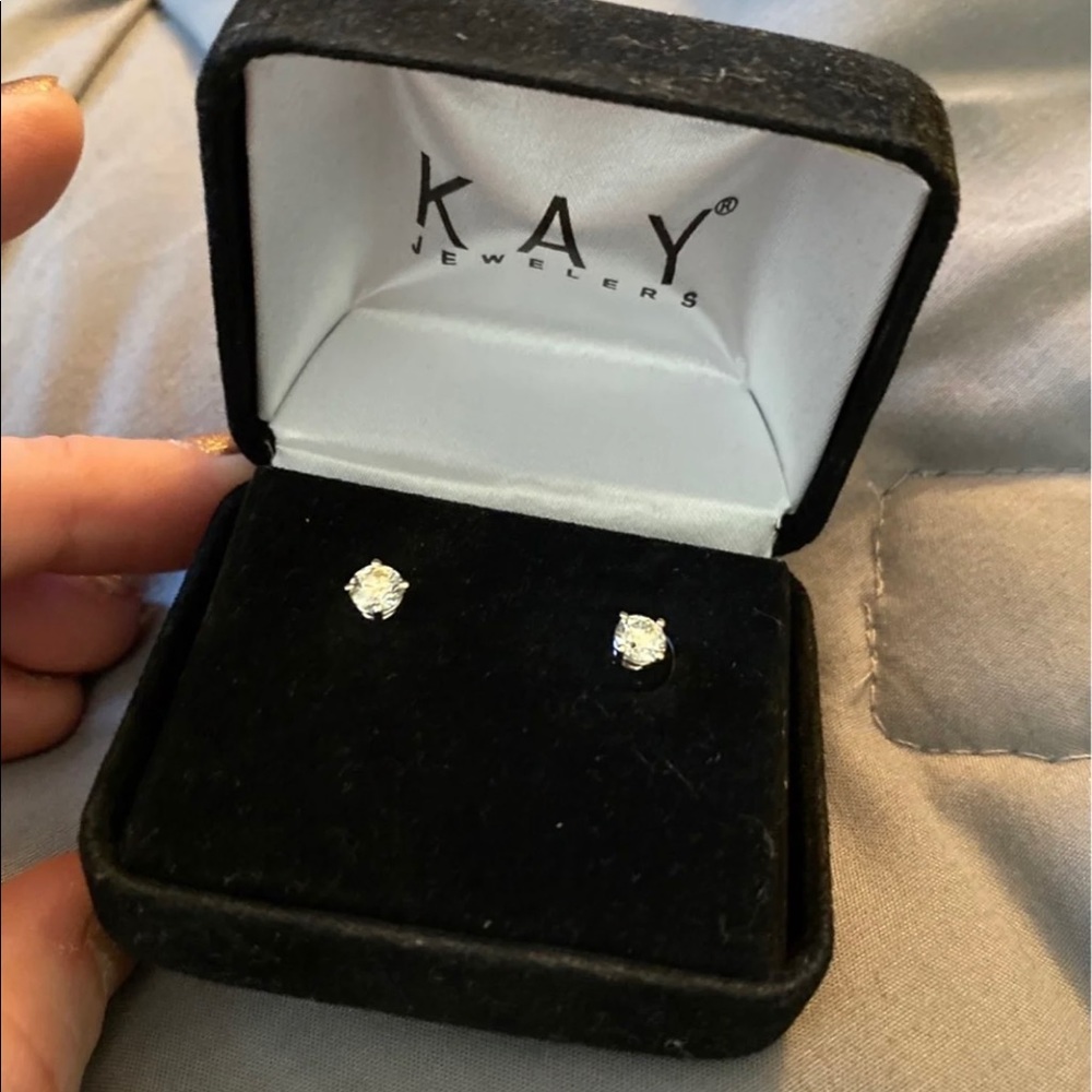 O.81 CT Diamond Earrings